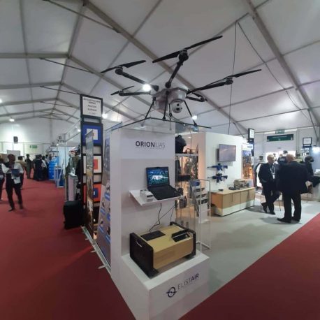 mobilier de stand en pvc expansé au salon SHIELD AFRICA